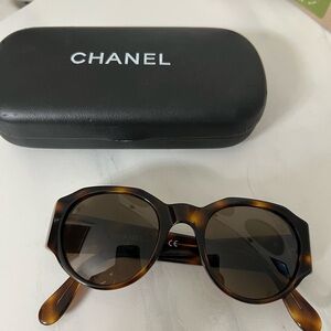CHANEL Brown Tortoise Sunglasses